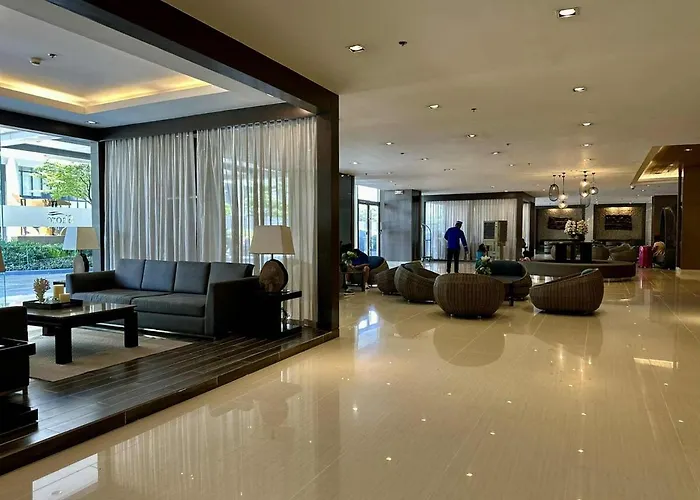 Apartment Staycation Shore Residences One Bedroom W Balcony Pool View Near Smx Sm Moa Ikea Naia Dfa Ocean Park Dfa *