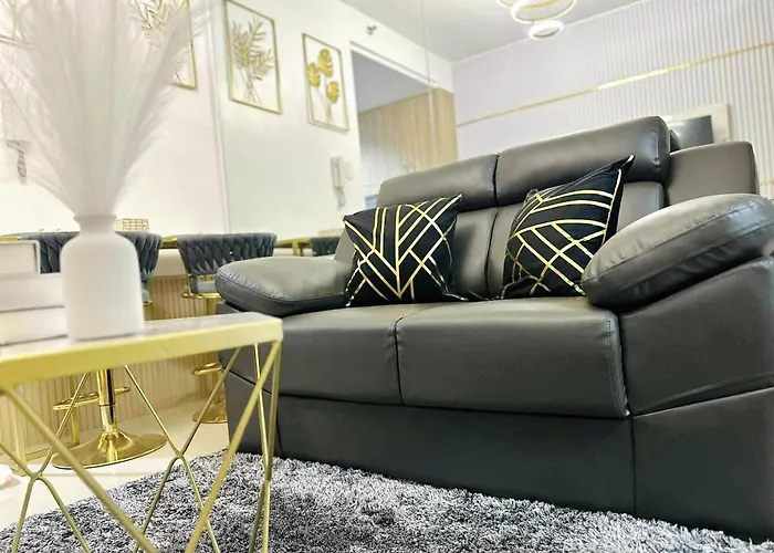 Staycation Shore Residences One Bedroom W Balcony Pool View Near Smx Sm Moa Ikea Naia Dfa Ocean Park Dfa Apartment Manila